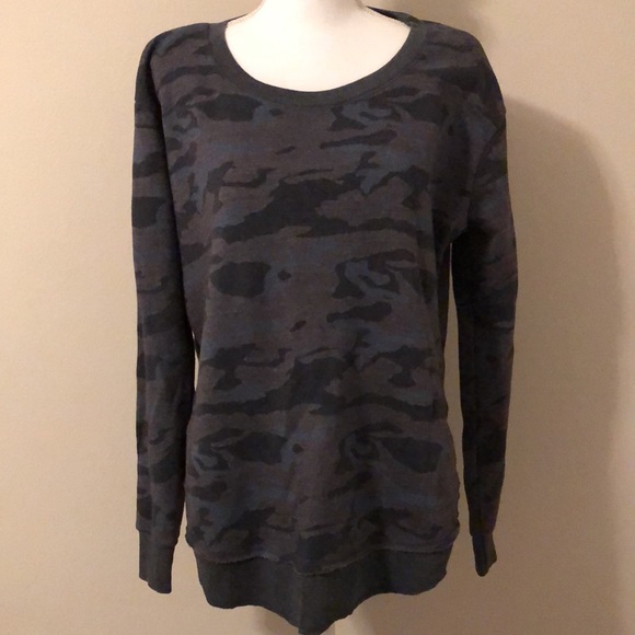 OCEAN DRIVE Camo Sweatshirt - Picture 2 of 10